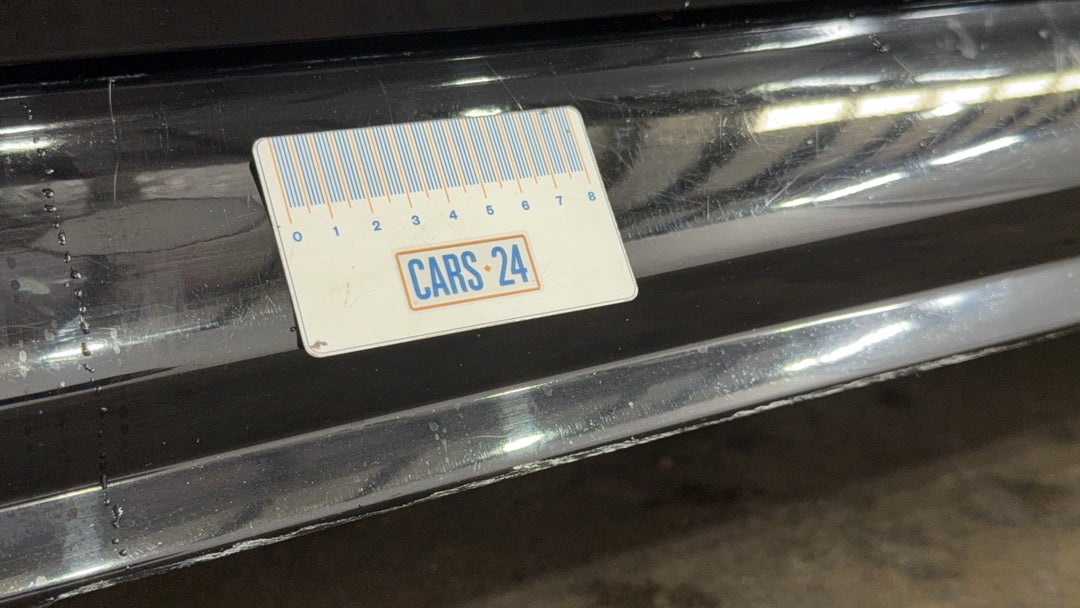 2017 Subaru WRX Premium (AWD), Manual, 132783 km, Mud guard Front LHS Scratch