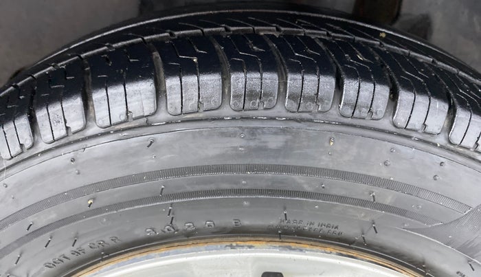 2018 Maruti Swift VXI D, Petrol, Manual, 79,347 km, Left Rear Tyre Tread