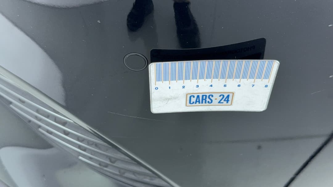 2019 Toyota Camry Sx, Automatic, 86273 km, Bumper Front Scratch
