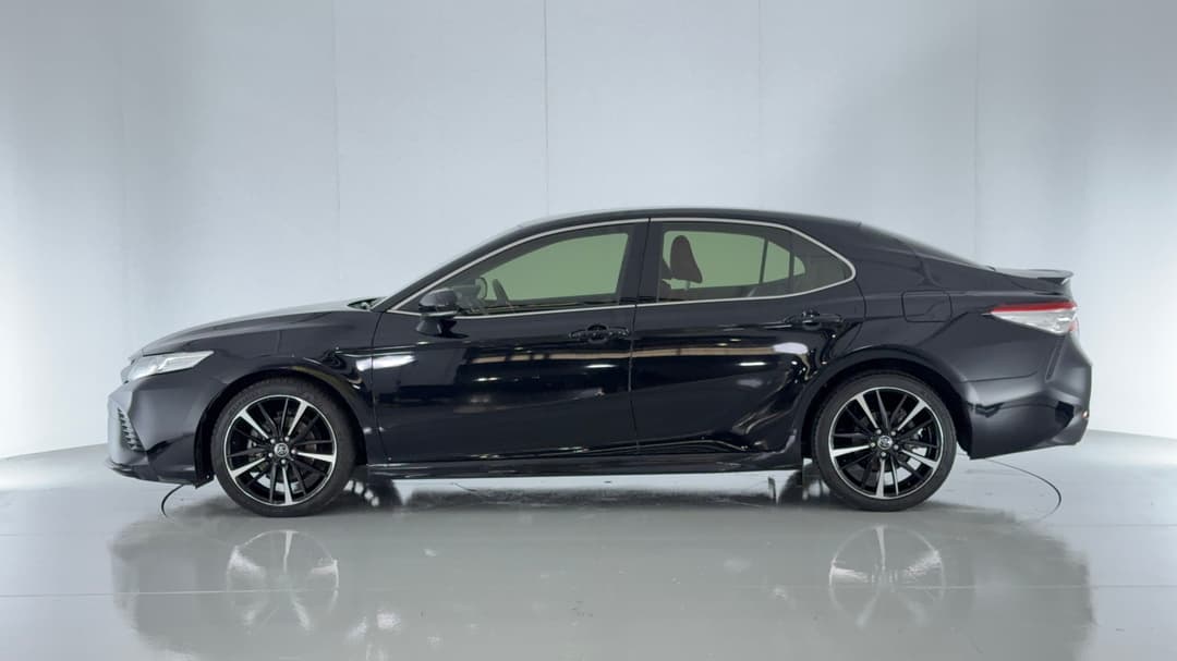 2019 Toyota Camry Sx, Automatic, 86273 km, Left Side View