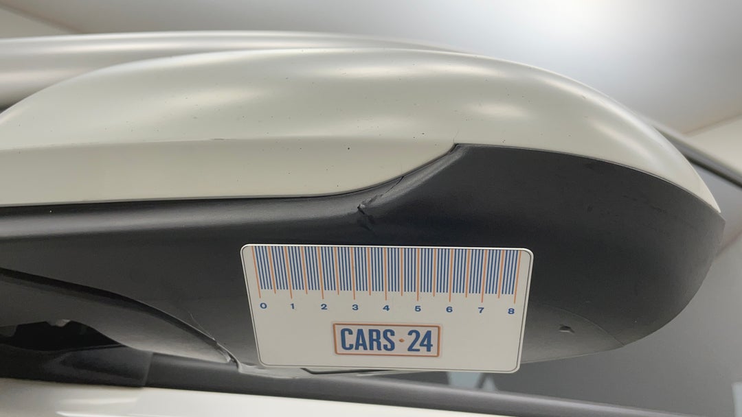 Side Mirrors Housing LHS Scratch