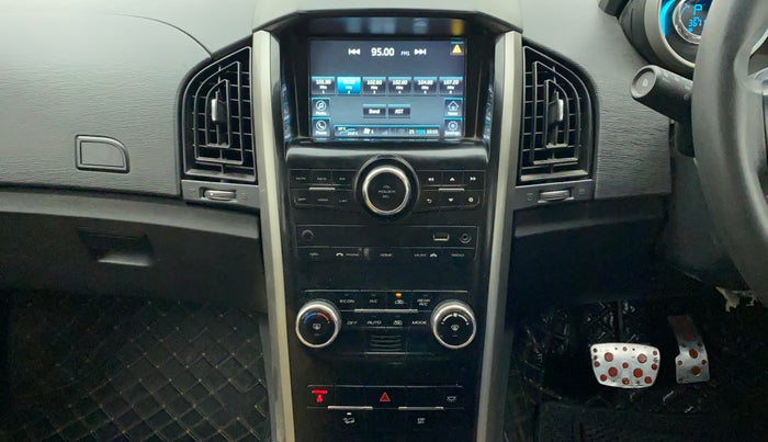 2019 Mahindra XUV500 W7 AT, Diesel, Automatic, 36,821 km, Air Conditioner