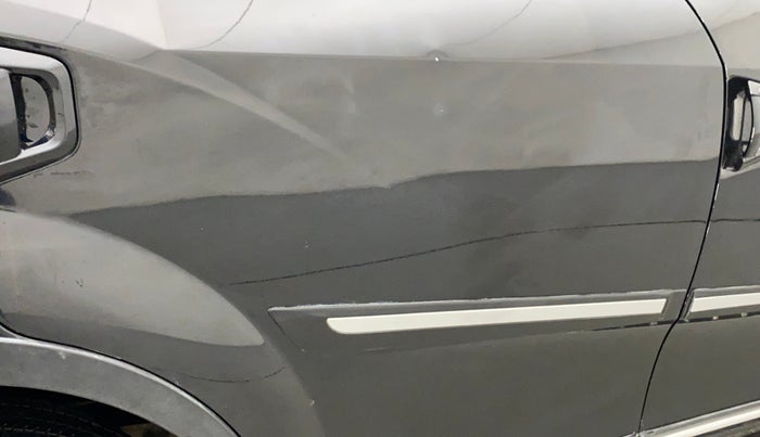 2019 Mahindra XUV500 W7 AT, Diesel, Automatic, 36,821 km, Right rear door - Slightly dented