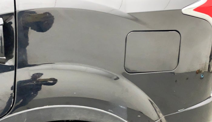 2019 Mahindra XUV500 W7 AT, Diesel, Automatic, 36,821 km, Left quarter panel - Slightly dented