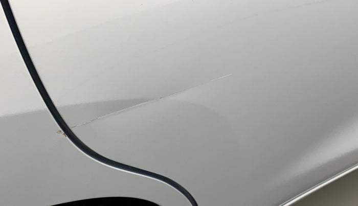 2022 Toyota Glanza S, Petrol, Manual, 27,959 km, Right rear door - Slightly dented