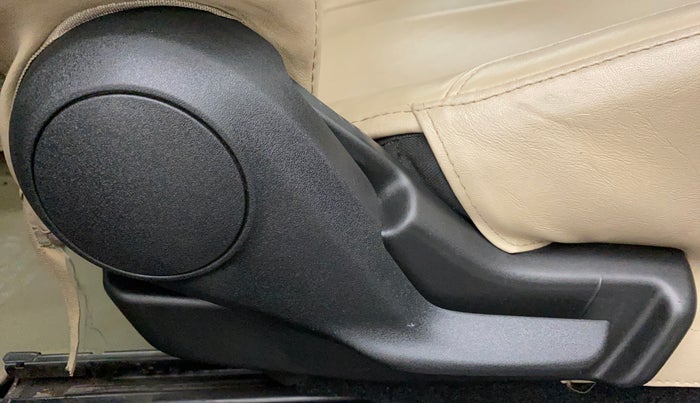 2022 Toyota Glanza S, Petrol, Manual, 27,959 km, Driver Side Adjustment Panel
