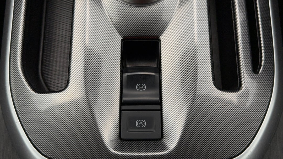 2022 GWM Haval Jolion Lux, Automatic, 53071 km, Handbrake