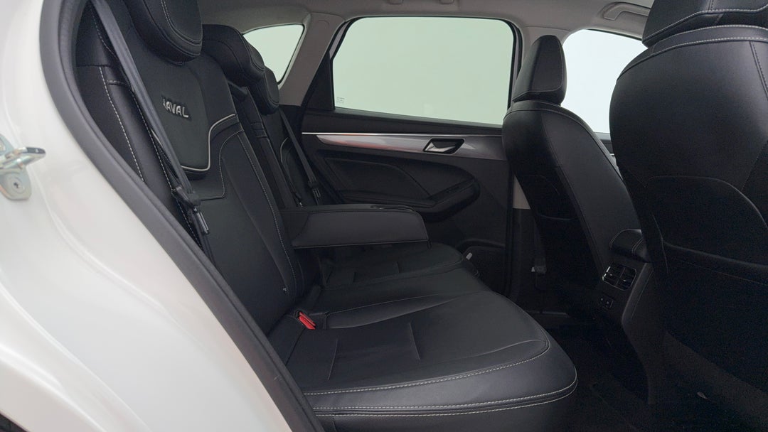 2022 GWM Haval Jolion Lux, Automatic, 53071 km, Right Side Rear Door Cabin View