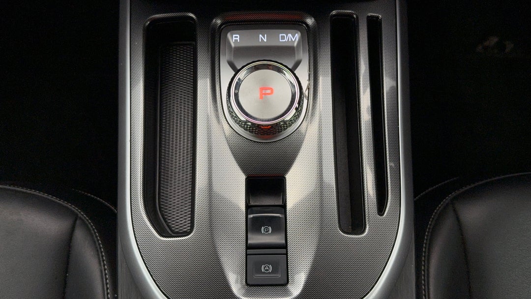 2022 GWM Haval Jolion Lux, Automatic, 53071 km, Gear Lever 