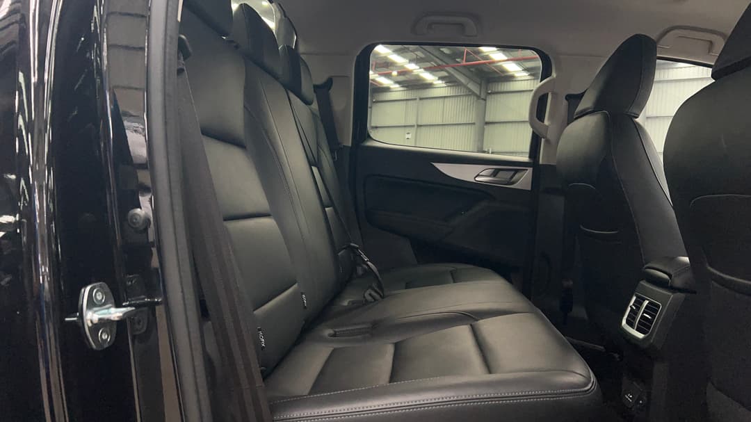 2022 GWM Ute Cannon-l (4x4), Automatic, 23026 km, Right Side Rear Door Cabin View