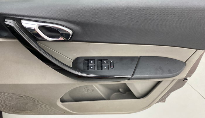 2017 Tata Tiago XZA 1.2 REVOTRON, Petrol, Automatic, 50,738 km, Driver Side Door Panels Control