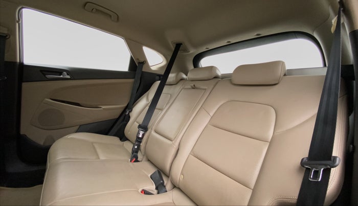 2017 Hyundai Tucson 2WD AT GLS DIESEL, Diesel, Automatic, 64,801 km, Right Side Rear Door Cabin