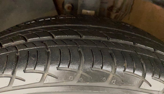 2016 Volkswagen Polo GT TSI AT, Petrol, Automatic, 45,313 km, Left Front Tyre Tread