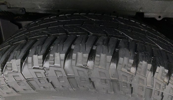 2019 Mahindra Scorpio S5, Diesel, Manual, 68,797 km, Left Rear Tyre Tread