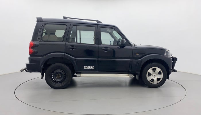 2019 Mahindra Scorpio S5, Diesel, Manual, 68,797 km, Right Side View