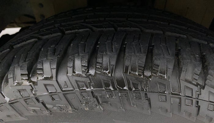 2019 Mahindra Scorpio S5, Diesel, Manual, 68,797 km, Right Front Tyre Tread