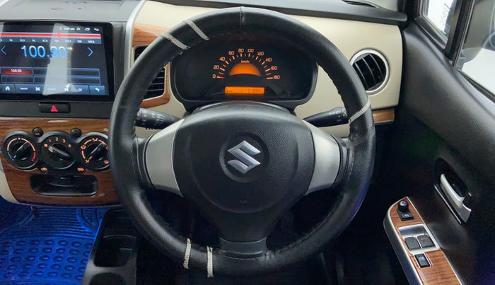 2018 Maruti Wagon R 1.0 LXI CNG, CNG, Manual, 51,162 km, Steering Wheel Close Up