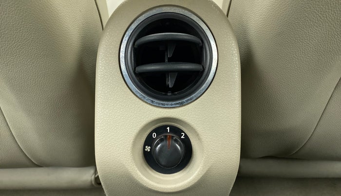 2014 Nissan Terrano XV PREMIUM 110 PS DEISEL, Diesel, Manual, 76,064 km, Rear AC Vents