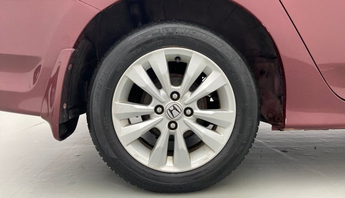 2012 Honda City V MT PETROL, Petrol, Manual, 1,13,786 km, Right Rear Wheel