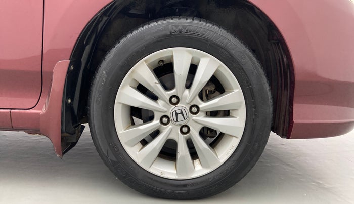 2012 Honda City V MT PETROL, Petrol, Manual, 1,13,786 km, Right Front Wheel