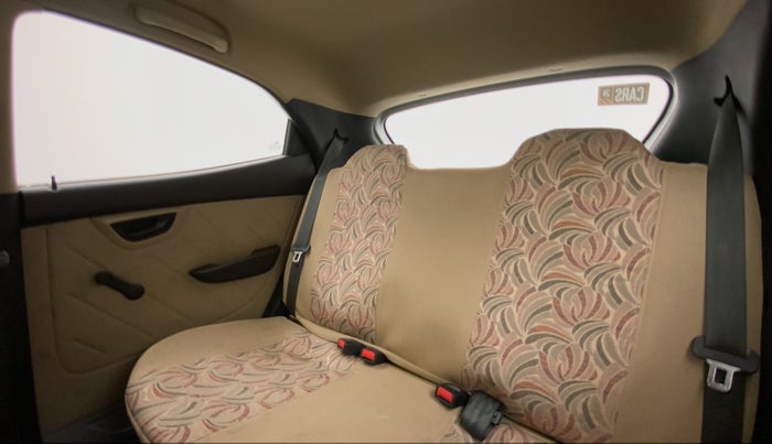2014 Hyundai Eon D-LITE+, Petrol, Manual, 28,039 km, Right Side Rear Door Cabin