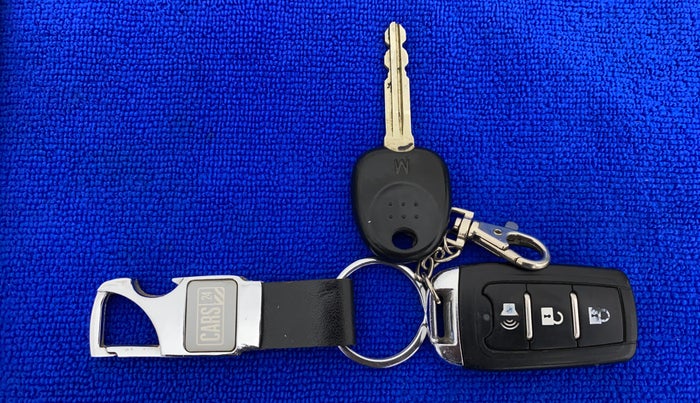 2014 Hyundai Eon D-LITE+, Petrol, Manual, 28,039 km, Key Close Up