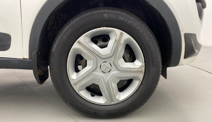 2019 Tata NEXON XM 1.5, Diesel, Manual, 70,862 km, Right Front Wheel