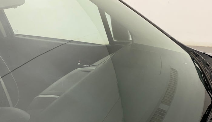 2013 Maruti Wagon R Stingray VXI, Petrol, Manual, 78,020 km, Front windshield - Minor spot on windshield