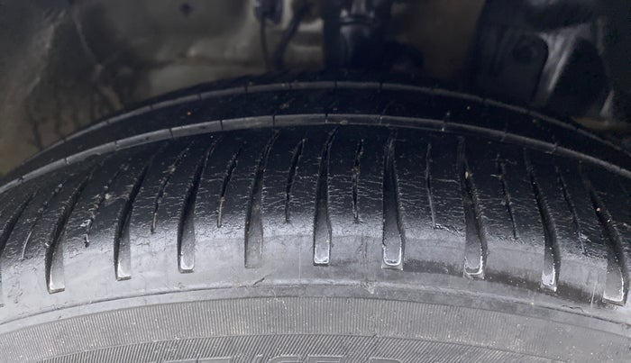 2018 Honda City V CVT, CNG, Automatic, 91,698 km, Right Front Tyre Tread