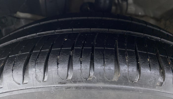 2018 Honda City V CVT, CNG, Automatic, 91,698 km, Left Front Tyre Tread