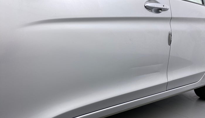 2018 Honda City V CVT, CNG, Automatic, 91,698 km, Front passenger door - Slightly dented