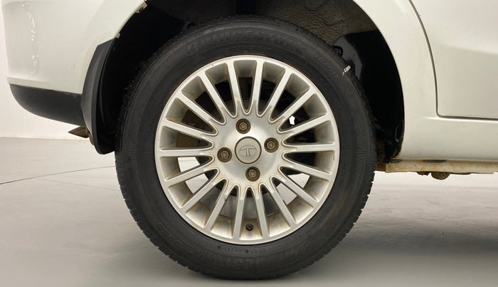 2015 Tata Zest XM RT 90 PS ABS, Petrol, Manual, 14,189 km, Right Rear Wheel