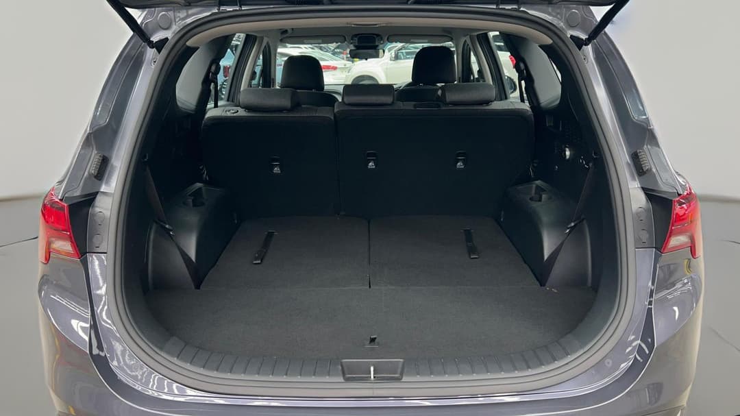 2023 Hyundai Santa Fe Crdi (AWD), Automatic, 50724 km, Boot Inside View