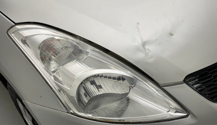 2015 Maruti Swift VXI, Petrol, Manual, 74,548 km, Right headlight - Minor scratches