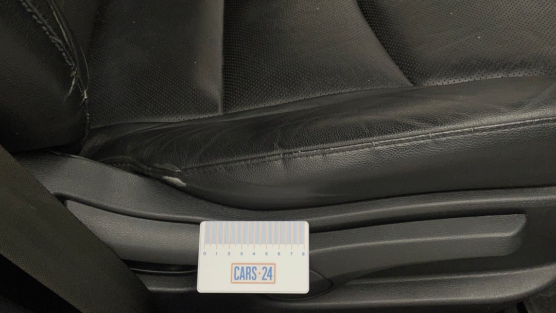 Seats Front RHS Wear