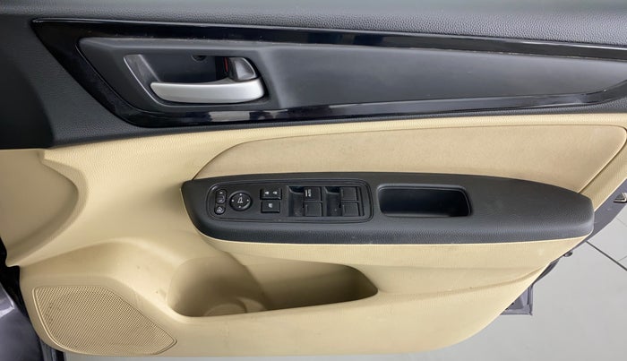 2018 Honda Amaze 1.2 SAT I VTEC, Petrol, Automatic, 29,671 km, Driver Side Door Panels Control