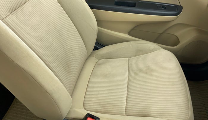 2018 Honda Amaze 1.2 SAT I VTEC, Petrol, Automatic, 29,671 km, Front left seat (passenger seat) - Cover slightly stained