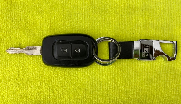 2018 Datsun Redi Go T (O) 1.0 LIMITED EDITION, Petrol, Manual, 25,120 km, Key Close Up