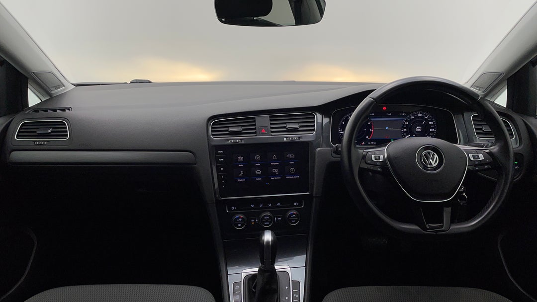 2018 Volkswagen Golf 110 Tsi Comfortline, Automatic, 131359 km, Dashboard View