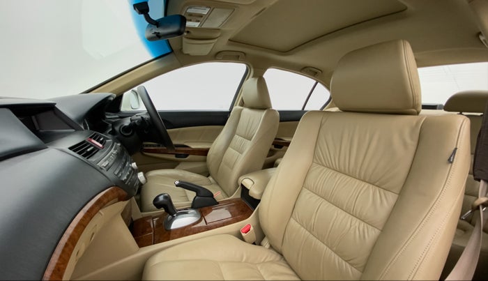 2013 Honda Accord 2.4L I-VTEC AT, Petrol, Automatic, 57,448 km, Right Side Front Door Cabin