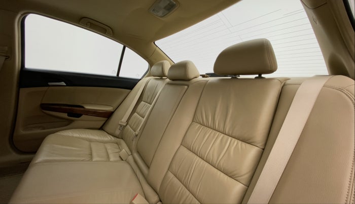 2013 Honda Accord 2.4L I-VTEC AT, Petrol, Automatic, 57,448 km, Right Side Rear Door Cabin