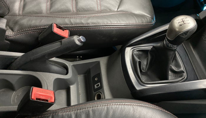 2014 Ford Ecosport 1.5 TITANIUMTDCI OPT, Diesel, Manual, 83,574 km, Gear Lever