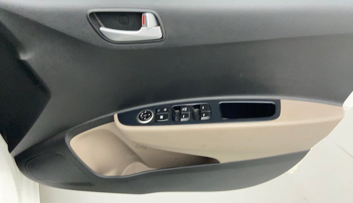 2017 Hyundai Grand i10 SPORTS 1.2 VTVT, Petrol, Manual, 47,417 km, Driver Side Door Panels Control