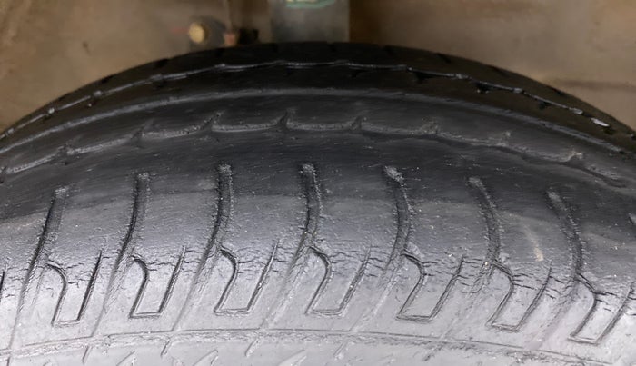 2015 Maruti Wagon R 1.0 VXI, Petrol, Manual, 40,752 km, Right Front Tyre Tread