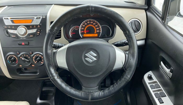 2015 Maruti Wagon R 1.0 VXI, Petrol, Manual, 40,752 km, Steering Wheel Close Up