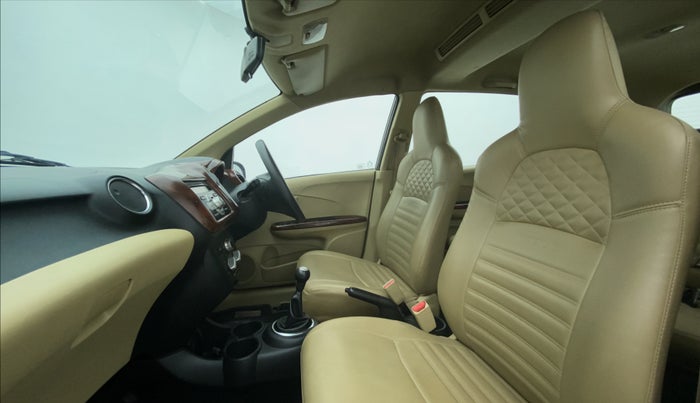 2015 Honda Mobilio 1.5 S I VTEC, Petrol, Manual, 50,432 km, Right Side Front Door Cabin View