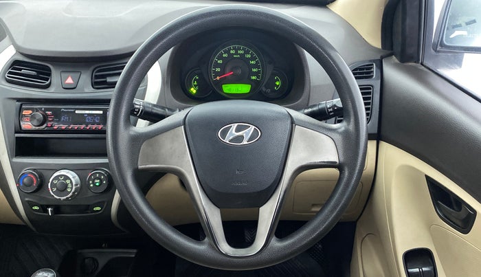 2017 Hyundai Eon ERA PLUS (O), Petrol, Manual, 48,409 km, Steering Wheel Close Up