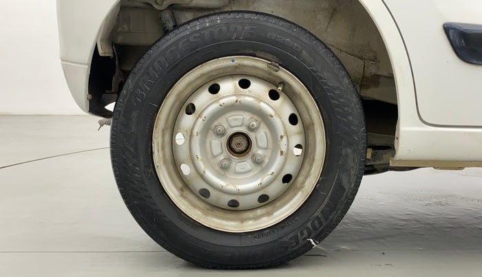 2013 Maruti Wagon R 1.0 LXI CNG, CNG, Manual, 86,101 km, Right Rear Wheel