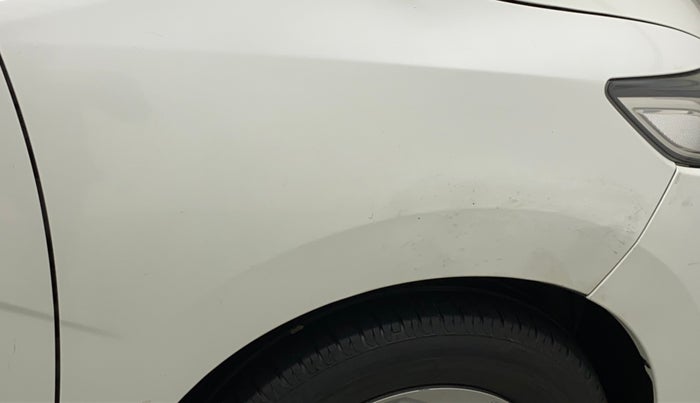 2017 Honda Jazz 1.2L I-VTEC V AT, Petrol, Automatic, 45,391 km, Right fender - Slightly dented