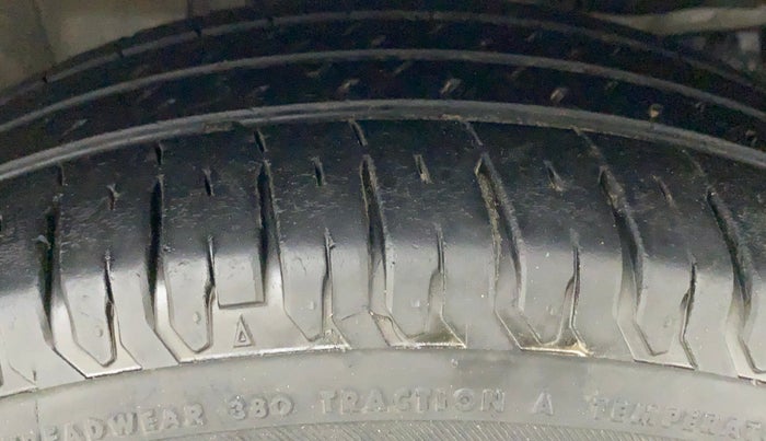 2017 Honda Jazz 1.2L I-VTEC V AT, Petrol, Automatic, 45,391 km, Right Front Tyre Tread